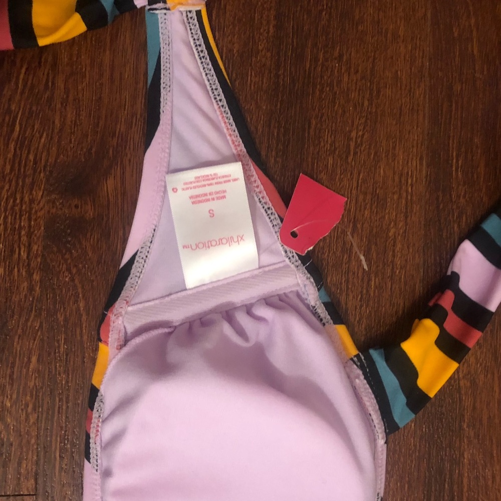 Multicolored super fun bikini - Picture 3 of 3